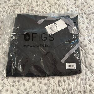 NWT & IN OG PACKAGING Figs Scrub Jogger Pant in Black